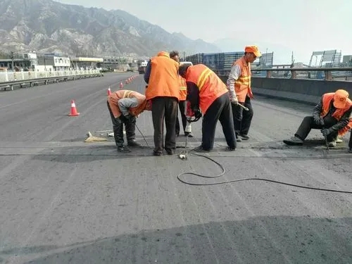 米易道路桥梁病害治理